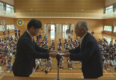 高千穂小学校防犯カメラ贈呈式